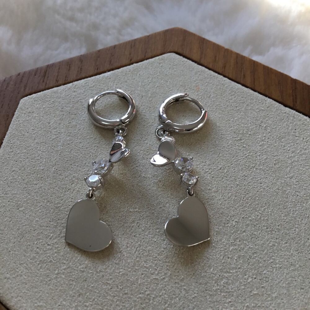 Charm Heart with Crystals Huggie Earrings - Picture 6 of 8